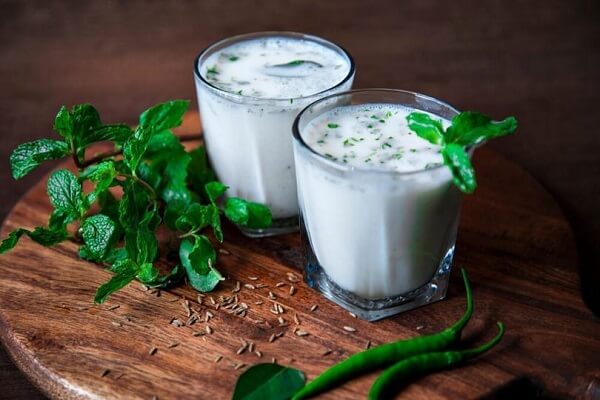 Persian yogurt drink